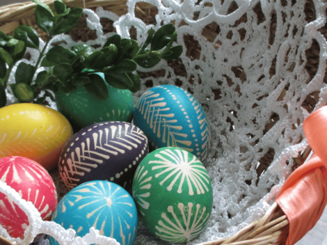 easter basket arrangement